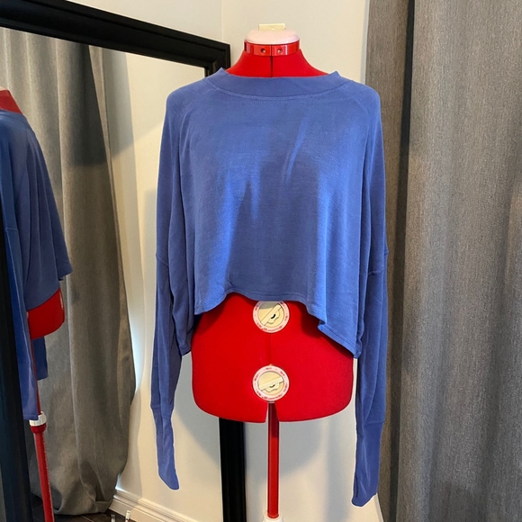 Free People Long Sleve Crop Top - Picture 1 of 2